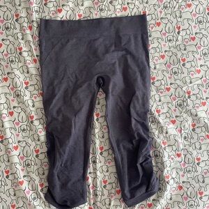 Grey girls Ivivva Capris